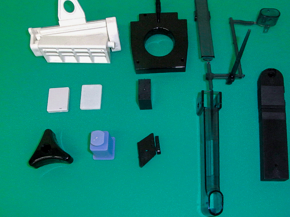 プラスチック部品2