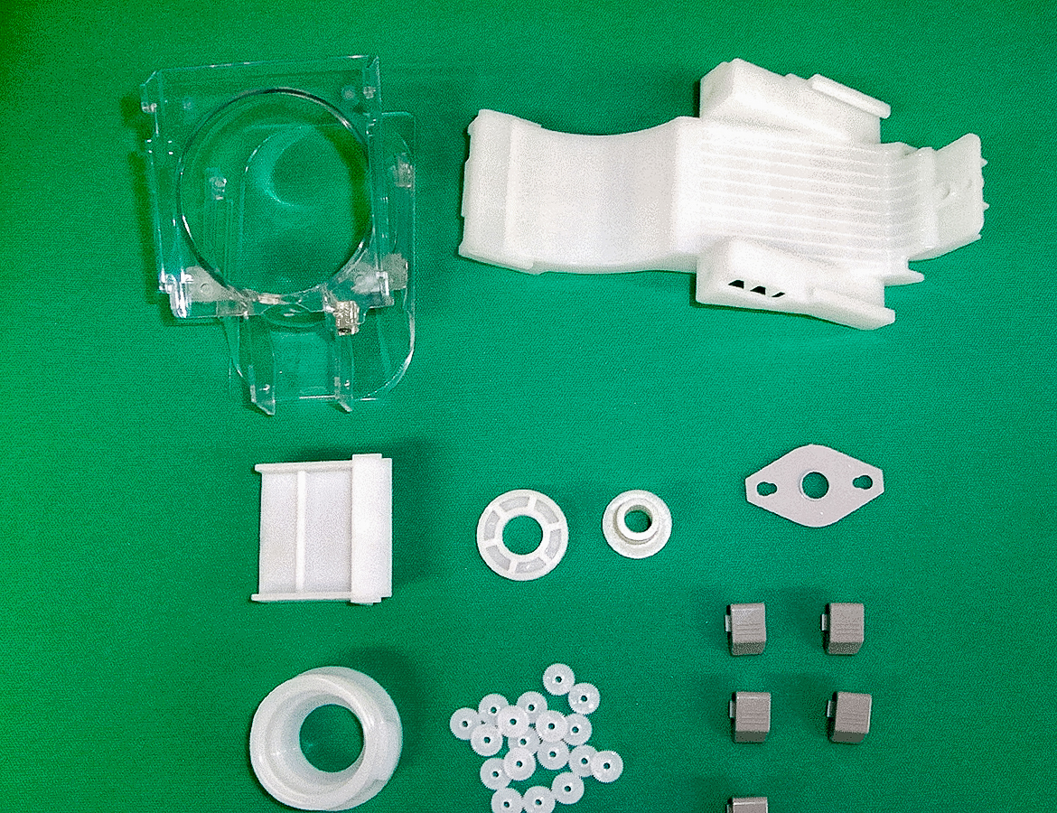 プラスチック部品3